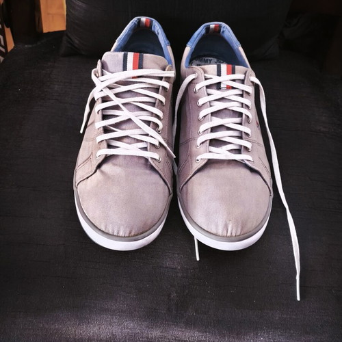 Tommy Hilfiger sneakers like new, size 45, beige