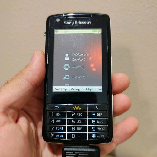Sony Ericsson W960i used in good condition without charger