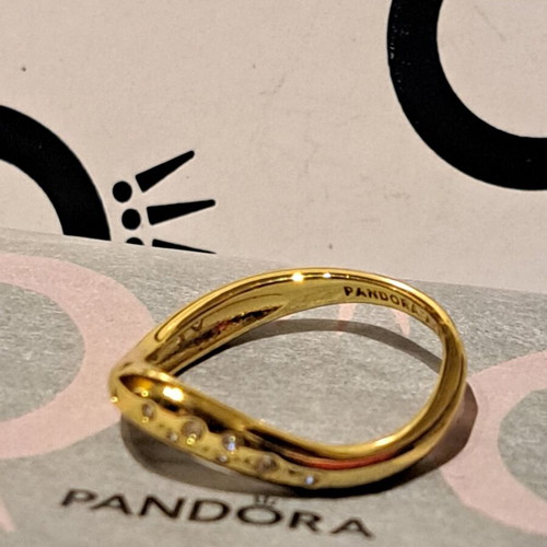 Pandora Essence ring size 8/56 new, gold plated with white zirconia