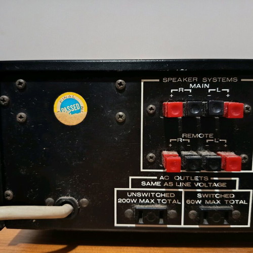 Marantz 1060 amplifier used