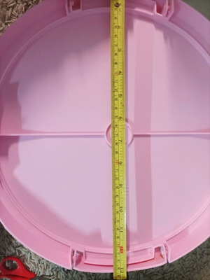 Cake and sweets container used