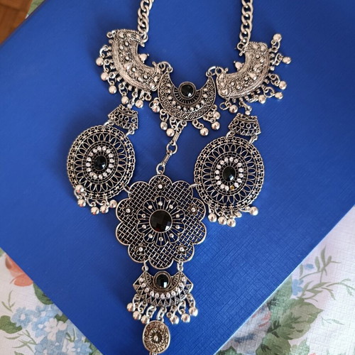 Boho Statement Necklace silver tone with black details new