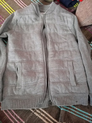 Zara cardigan 8 years old in excellent condition, gray