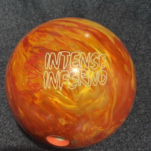 Bowling balls like new, set of 11