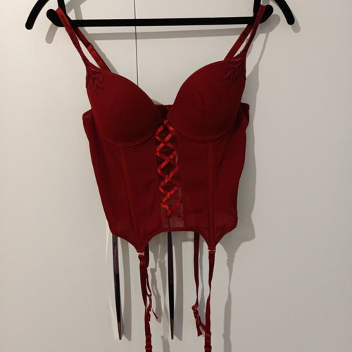 Luna cup B corset red like new