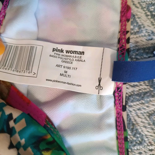 Pink Woman swimsuit medium new, bottom medium, top medium large