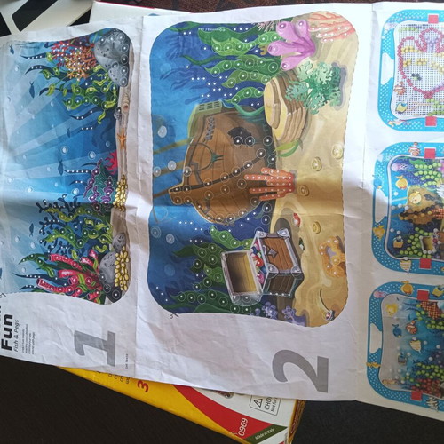 Quercetti Ocean Fun Fish & Pegs Educational Toy like new