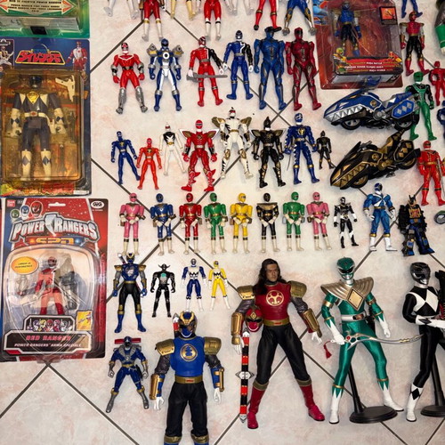 Power Ranger action figures used, lot bundle with all