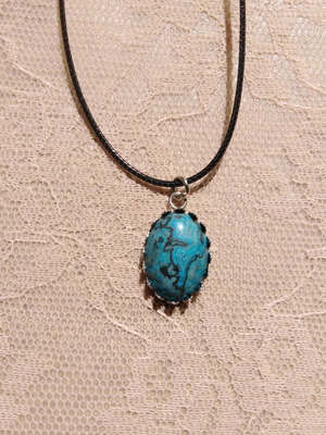 Pendant with chrysocolla semi-precious stone and steel cabochon new