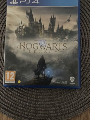 Hogwarts Legacy PlayStation 4 used, fully functional