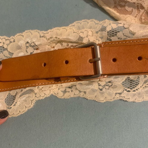 Belt with leather and lace Rococo like new, tan and white