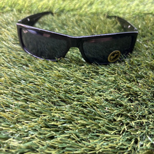 Rayban sunglasses like new, black, stylish for holidays