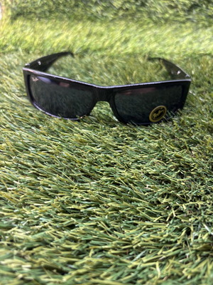 Rayban sunglasses like new, black, stylish for holidays