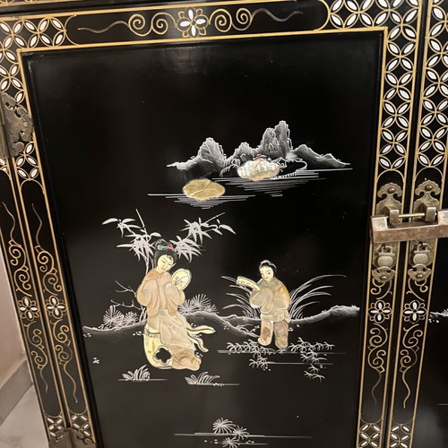 Vintage handmade Chinese display cabinet used with Asian motif