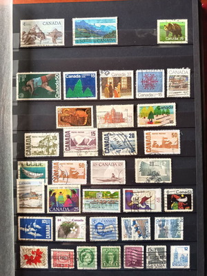 Vintage Canadian Stamps used, collection of 100+ (1950-1990)