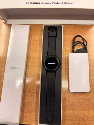Samsung Galaxy Watch4 Classic 46mm like new, black