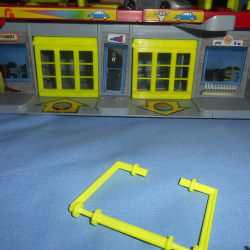 Matchbox Action System Super Service Centre used (1994)