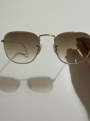 Γυαλιά ηλίου Ray-Ban Frank RB3857 σαν καινούργιο, χρυσαφί σκελετός με πράσινους φακούς G-15