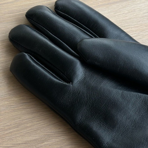 Black gloves new with fur lining men's one size
