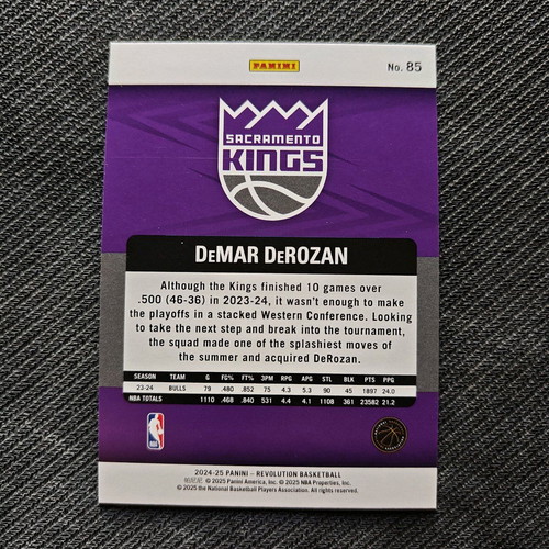 Base card Demar Derozan Revolution NBA 24/25 new, authentic