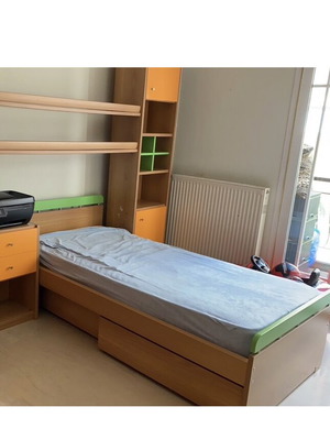 Neoset children's bedroom set with bed and mattress like new