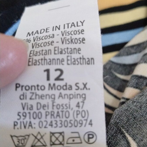 Viscose Italian plus size blouse like new, multicolor with sleeve button
