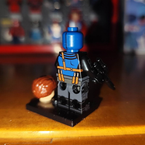 Bullseye V2 minifigure like new with accessories Marvel Daredevil