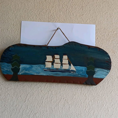 Wooden boat like new, polished finish