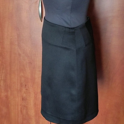 Vintage Studio Mischalis Skirt like new black heavy satin M
