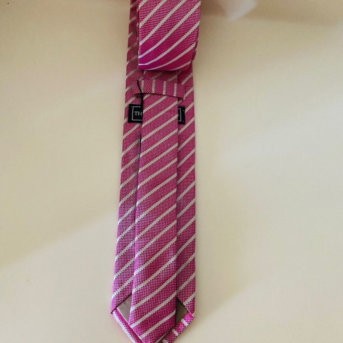 The Bostonians Silk Tie new, gray and pink