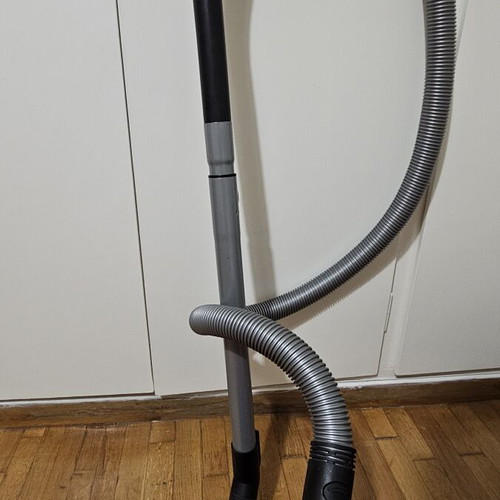 Bosch vacuum cleaner used