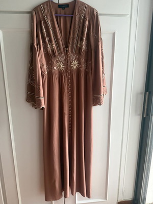 Zaimara Mocha Chip Gown size M/L like new