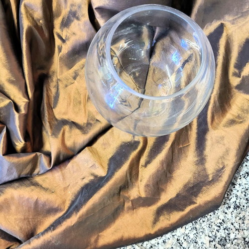 Set of 2 Glass Spherical Vases like new, white and transparent, 16cm