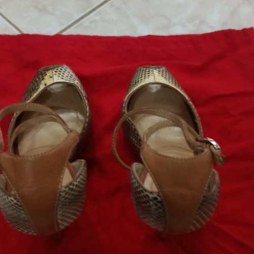 Vicini leather heels beige new, size 38