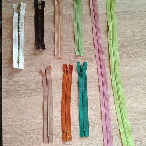 Zippers new, pack of 9 various colors and lengths