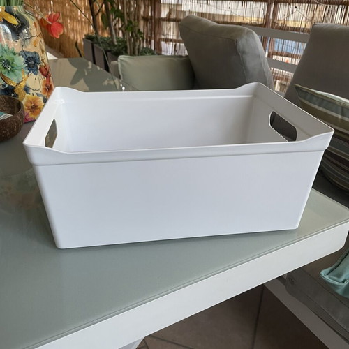 Storage and organization box 9 LT like new