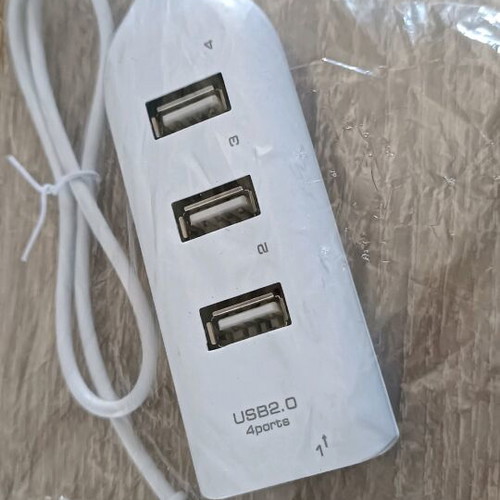 USB Hub 2.0 with 4 Ports new