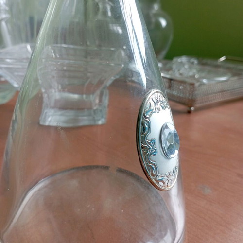 Crystals and glassware used, pack of 10 pieces