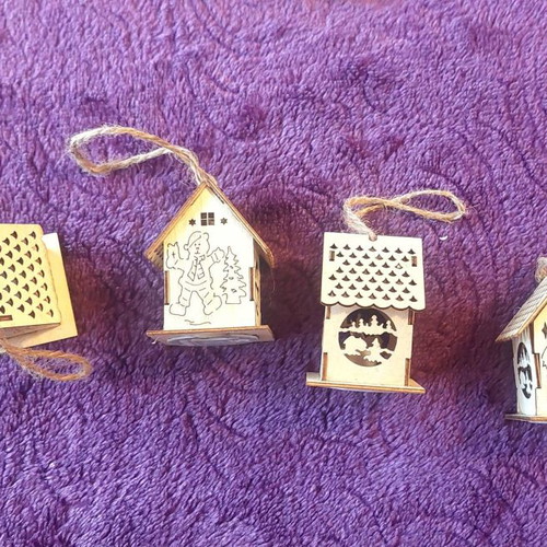 Set of 4 Christmas wooden houses with battery lights