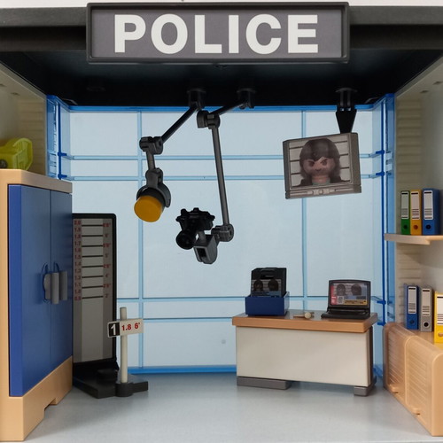Playmobil 5182 Police Station set like new