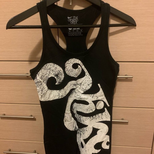 Nike gym top like new, size XS black