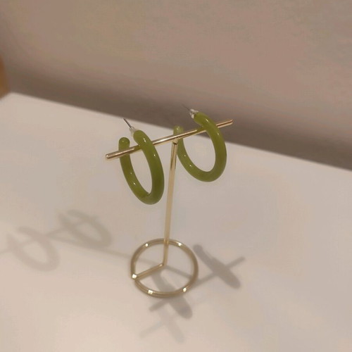 Earrings modern impressive green new
