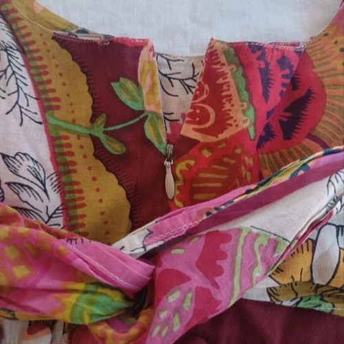 Aaiko top Small colorful like new, 100% cotton