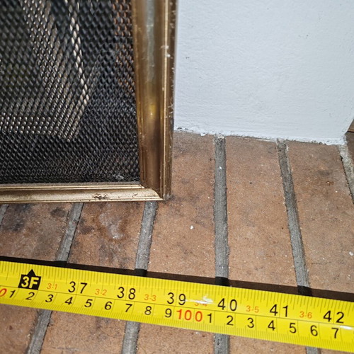 Fireplace cover used in good condition