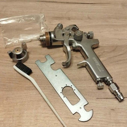 Professional paint spray gun like new