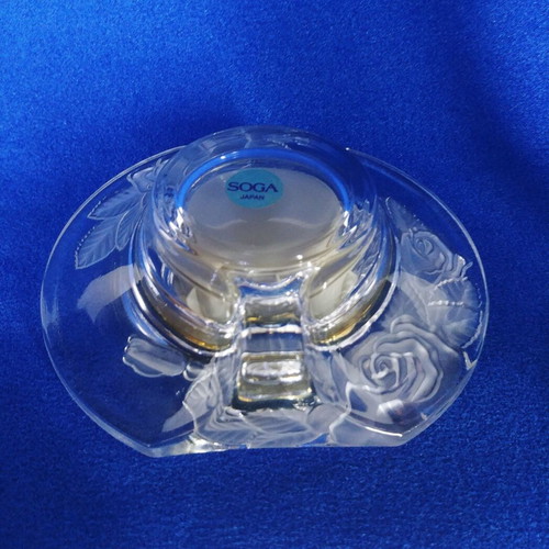 Soga table clock used, Mid Winter Rose series, crystal design