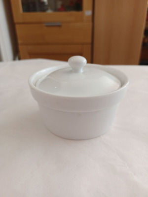 Ceramic container with lid like new, diameter 9.5 cm, height 5 cm