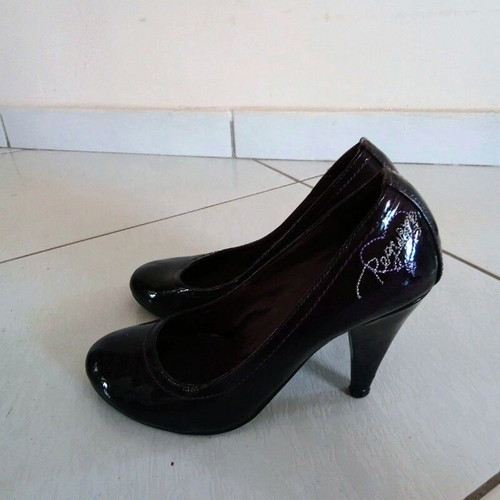 Require women's pumps dark purple size 37 like new