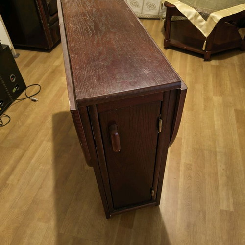 Solid wood folding table with 4 folding chairs used