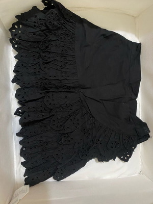 Zara Black Eyelet Lace Tiered Skort like new, size S